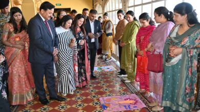 नारी शक्ति को सलाम: महिला दिवस पर मेधावी छात्राएं, खिलाड़ी और स्वयं सहायता समूह सम्मानित