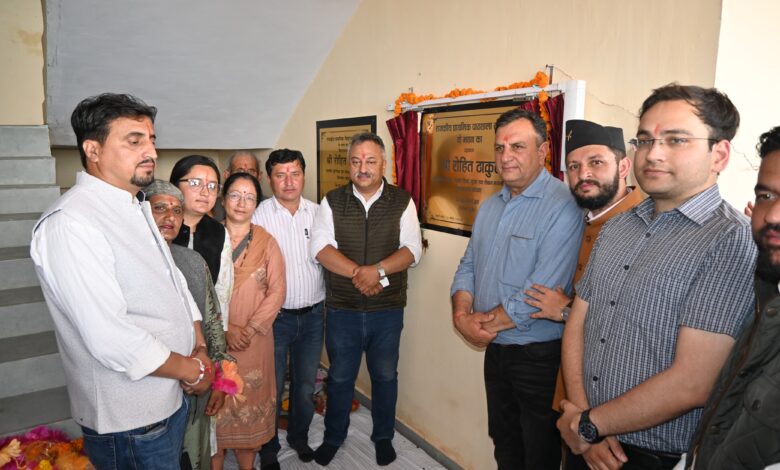 शिक्षा मंत्री रोहित ठाकुर ने सोलंग पंचायत को दी विकास कार्यों की सौगात शिक्षा मंत्री रोहित ठाकुर ने सोलंग पंचायत को दी विकास कार्यों की सौगात