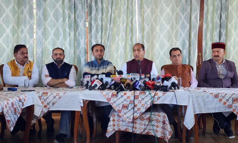 लोकतांत्रिक तरीके से सत्ता हासिल करने में विफल कांग्रेस अब देश में अराजकता का वातावरण खड़ा करने की कोशिश कर रही : जयराम ठाकुर