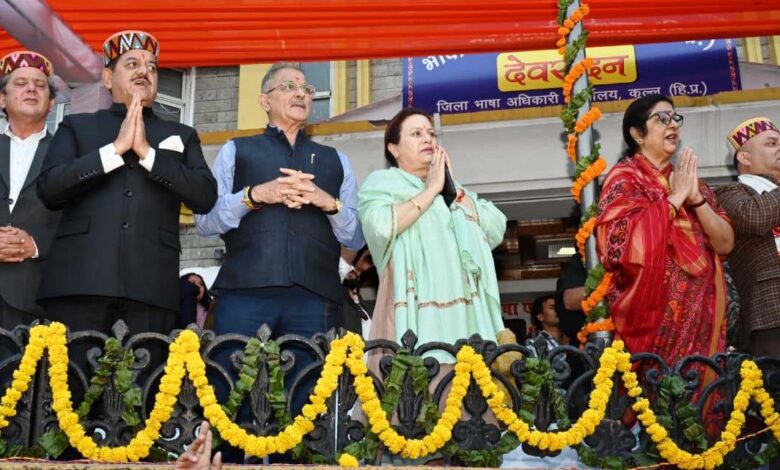 राज्यपाल ने अंतरराष्ट्रीय कुल्लू दशहरा उत्सव का किया शुभारंभ