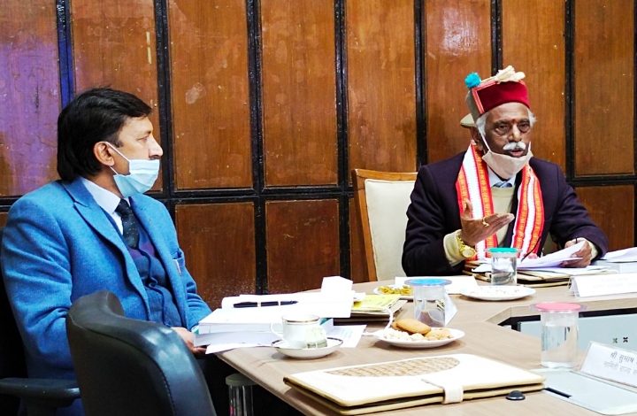 बड़ी खबर : विश्वविद्यालय की वार्षिक कोर्ट बैठक में विश्वविद्यालय न्यायालय के कुछ सदस्य ही गायब बड़ी खबर : विश्वविद्यालय की वार्षिक कोर्ट बैठक में विश्वविद्यालय न्यायालय के कुछ सदस्य ही गायब