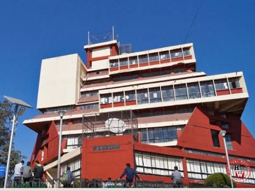 जनजातीय छात्रों के लिए बन्द हॉस्टल के द्वार जनजातीय छात्रों के लिए बन्द हॉस्टल के द्वार