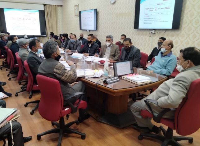 सभी सभाओं के चुनाव हो समय पर: सुरेश भारद्वाज सभी सभाओं के चुनाव हो समय पर: सुरेश भारद्वाज