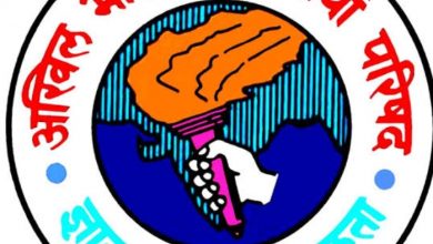 तुगलकी बयान से परेशान हुए छात्र