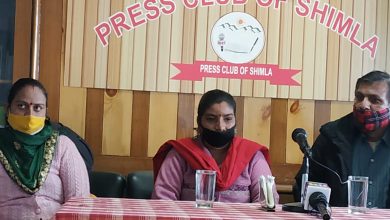 जुगनी देवी अपनी गरीबी के हाथों मजबूर ….कहा सरकार कर रही है उन्हें अनदेखा…..  जुगनी देवी अपनी गरीबी के हाथों मजबूर ….कहा सरकार कर रही है उन्हें अनदेखा…..