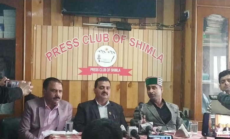 नाराज़ है कर्मचारी संघ, जाने क्या है मुद्दे?