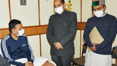 सीएम पहुंचे आईजीएमसी, राजेन्द्र गर्ग का कुशलक्षेम जाना सीएम पहुंचे आईजीएमसी, राजेन्द्र गर्ग का कुशलक्षेम जाना