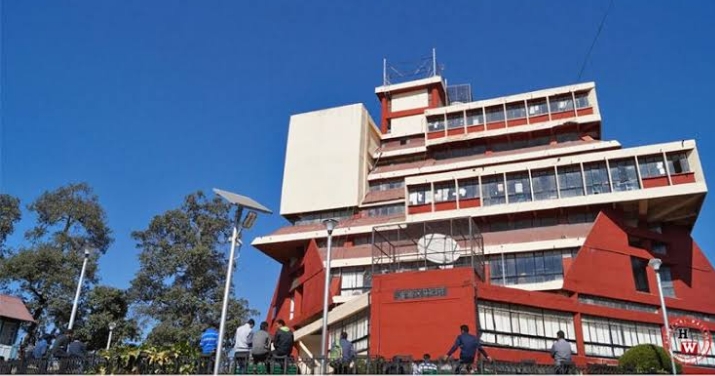 जनजातीय छात्रों के पुराने हॉस्टल की खस्ता है व्यवस्था जनजातीय छात्रों के पुराने हॉस्टल की खस्ता है व्यवस्था