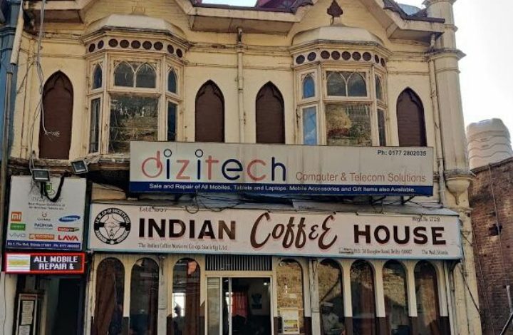 असर विशेष : कॉफ़ी हाउस के आत्मा राम 36 वर्षों से इस तरह जिंदा रखे हैं कॉफी की चुस्की…. असर विशेष : कॉफ़ी हाउस के आत्मा राम 36 वर्षों से इस तरह जिंदा रखे हैं कॉफी की चुस्की….