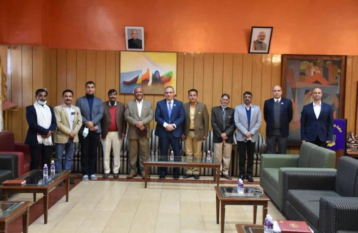 खास खबर : सृष्टि माता मंदिर के फेस बुक पेज की हैकिंग का मामला सुलझा, साइबर क्राइम टीम सम्मानित खास खबर : सृष्टि माता मंदिर के फेस बुक पेज की हैकिंग का मामला सुलझा, साइबर क्राइम टीम सम्मानित