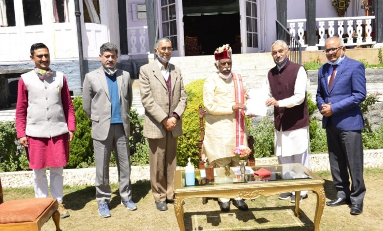 खास खबर : हिमाचल में योग शिक्षा को बनाया जाए अनिवार्य खास खबर : हिमाचल में योग शिक्षा को बनाया जाए अनिवार्य