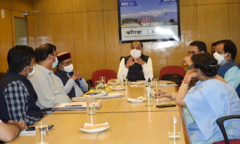 मुख्यमंत्री ने जिलों को कोविड जांच प्रक्रिया में तेजी लाने के निर्देश दिए मुख्यमंत्री ने जिलों को कोविड जांच प्रक्रिया में तेजी लाने के निर्देश दिए