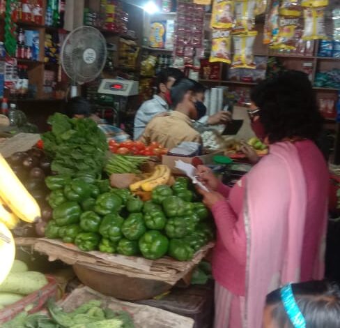 कोरोना काल में भी सब्जियों के वसूल लिए अधिक दाम कोरोना काल में भी सब्जियों के वसूल लिए अधिक दाम