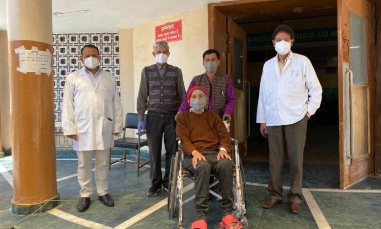 खास खबर : 102 वर्ष की महिला ने कोरोना को आईजीएमसी में दी मात