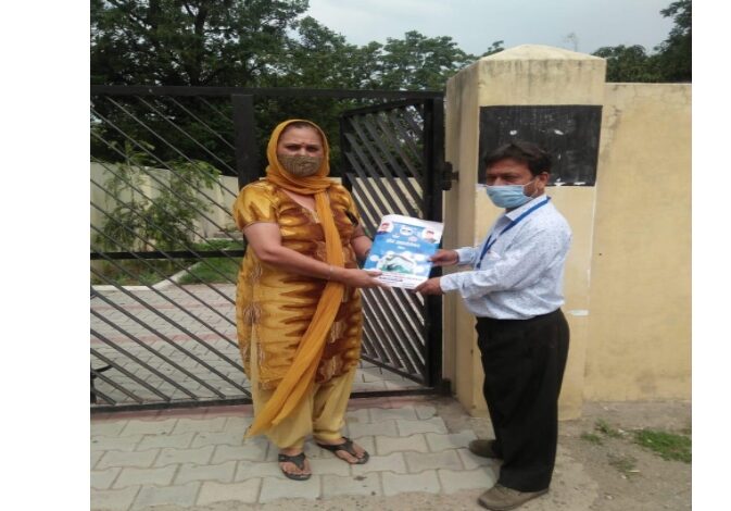 खास खबर: दिव्यांग स्वास्थ्यकर्मी राजेश सहोत्रा कोरोना काल मे कर रहे हैं लोगों की मदद खास खबर: दिव्यांग स्वास्थ्यकर्मी राजेश सहोत्रा कोरोना काल मे कर रहे हैं लोगों की मदद