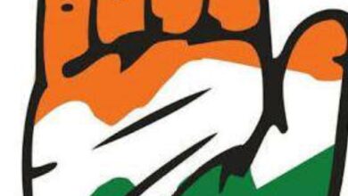 कोरोना कर्फयू पर सरकार कटघरे में