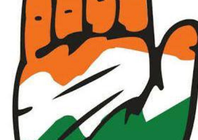 कोरोना कर्फयू पर सरकार कटघरे में