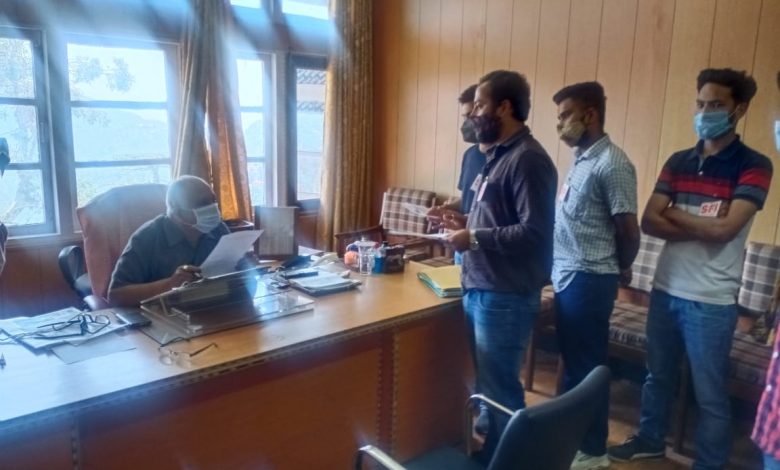 शिक्षण संस्थानों में लगाई जाए कोवीड वेक्सीन