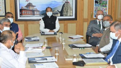 जलापूर्ति और सिंचाई योजना के 200 मीटर के दायरे और पुलों की धारा के विरुद्ध और धारा के प्रवाह की ओर 200 से 500 मीटर के दायरे में खनन की अनुमति नहीं