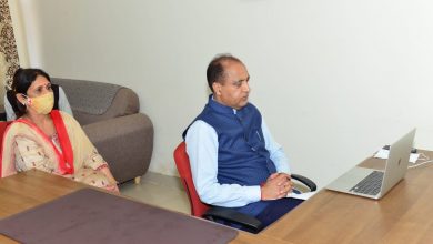 मुख्यमंत्री ने थपथपाई डॉक्टर्स की पीठ