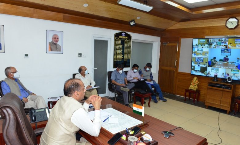 सीएम ने दिए पर्यटकों पर नजर रखने और उल्लंघनकर्ताओं के खिलाफ कार्रवाई करने निर्देश सीएम ने दिए पर्यटकों पर नजर रखने और उल्लंघनकर्ताओं के खिलाफ कार्रवाई करने निर्देश