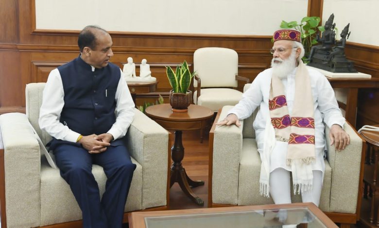 हिमाचल कोविड की संभावित तीसरी लहर के लिए कमर कसे  हुए