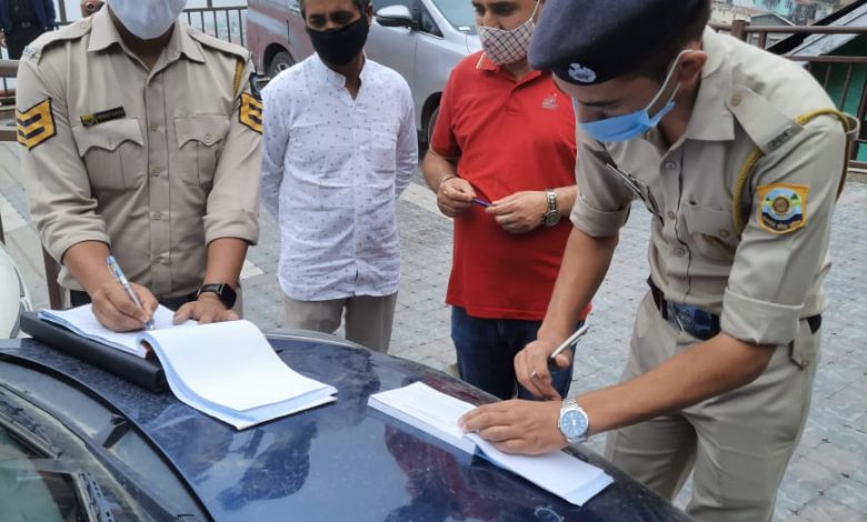 कोविड-19 के प्रोटोकॉल के तहत होटल्स की व्यवस्था की जांच कोविड-19 के प्रोटोकॉल के तहत होटल्स की व्यवस्था की जांच