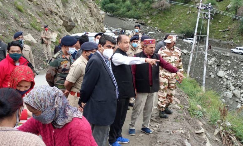 उदयपुर क्षेत्र की पट्टन घाटी से आज सुरक्षित निकाले गए 178 लोग उदयपुर क्षेत्र की पट्टन घाटी से आज सुरक्षित निकाले गए 178 लोग