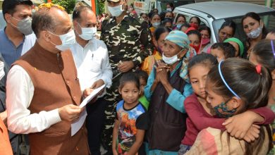 सौमी देवी और उसकी पांच पोते-पोतियों के पालन-पोषण को मिली मदद