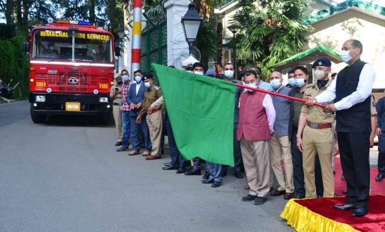 हिमाचल को और मिले 17 अग्निशमन वाहन हिमाचल को और मिले 17 अग्निशमन वाहन