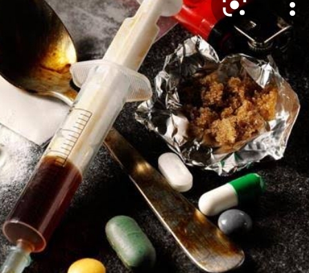 EXCLUSIVE: पर्ची के बगैर विशेष श्रेणी की दवाएं बेचने पर सात  दवा विक्रेताओं को नोटिस 