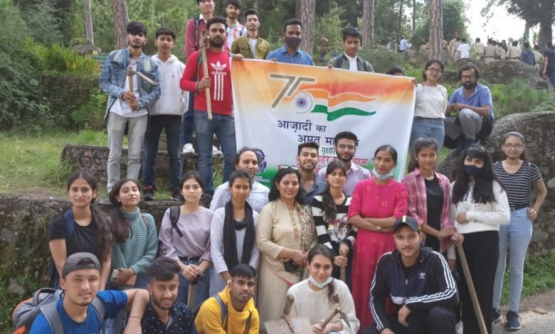 अमृत महोत्सव के उपलक्ष पर आज वृक्षारोपण अमृत महोत्सव के उपलक्ष पर आज वृक्षारोपण