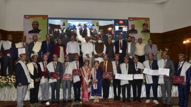 आज शिक्षकों को सम्मान… आज शिक्षकों को सम्मान…