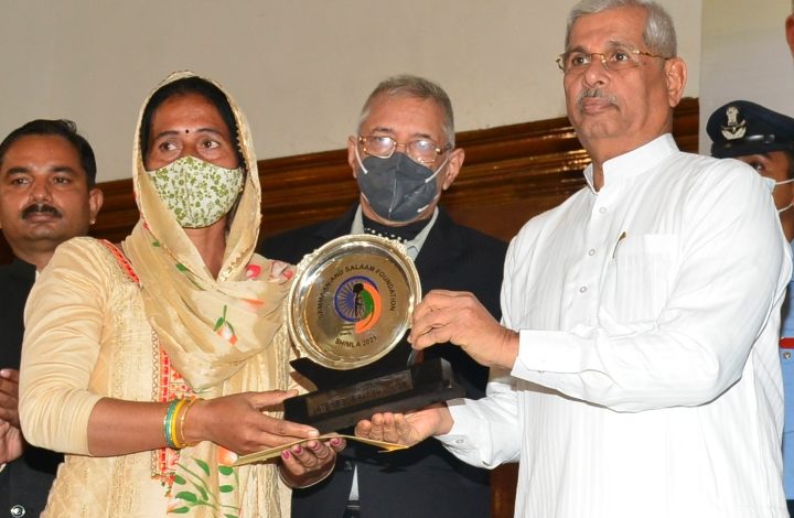 ..यदि हमें नशे के स्रोत के बारे में पता है तो हमें इसके विरूद्ध आवाज उठानी चाहिए ..यदि हमें नशे के स्रोत के बारे में पता है तो हमें इसके विरूद्ध आवाज उठानी चाहिए