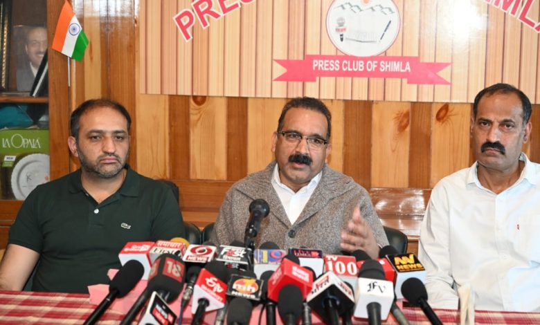 मैडल और टोपी को बाजार से नही शौर्य से प्राप्त किया जाता है मैडल और टोपी को बाजार से नही शौर्य से प्राप्त किया जाता है