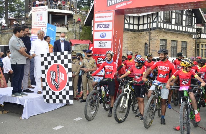 राज्यपाल ने साइकिलिंग रैली को झंडी दिखाकर रवाना किया