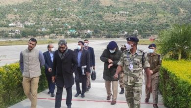 बाहर से आने वाले वाहनों की कड़ी निगरानी के निर्देश