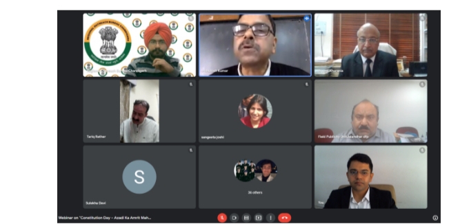 All Citizens should take an oath on the Preamble All Citizens should take an oath on the Preamble