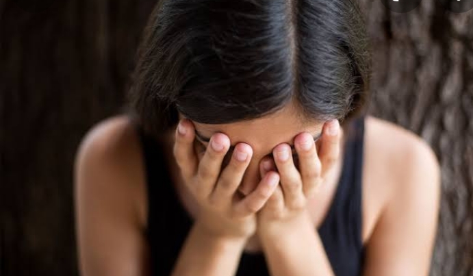 EXCLUSIVE:   दुबई में रहता है पति, नहीं दे रहा रोटी का खर्चा