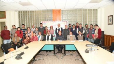 पहाड़ी कवि सम्मलेन से सजा मंच…