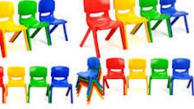 EXCLUSIVE: स्कूल तो खुल गए पर  दो साल से प्लास्टिक फर्नीचर नहीं पहुंच पाया