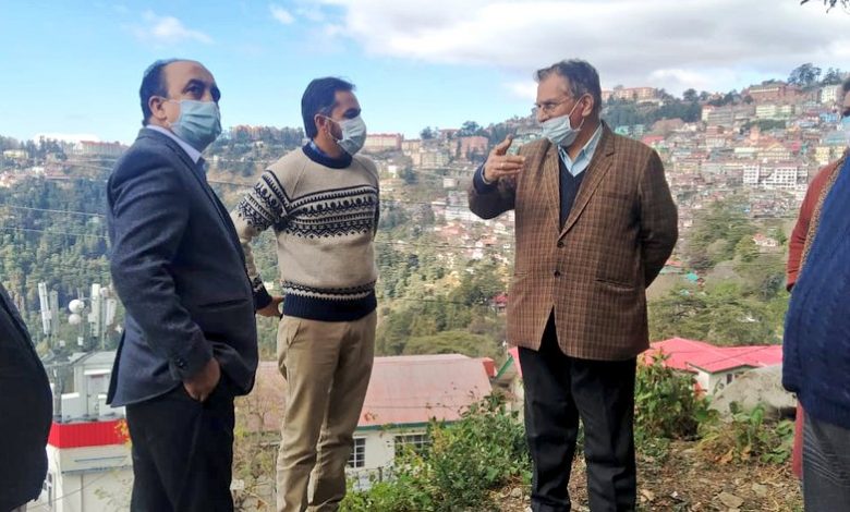 कमला नेहरू अस्पताल के पास एक पार्क और पार्किंग बनाने के लिए स्थान का निरीक्षण कमला नेहरू अस्पताल के पास एक पार्क और पार्किंग बनाने के लिए स्थान का निरीक्षण