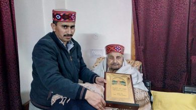 जानें ;वयोवृद्ध स्वतंत्रता सेनानी कर्म दत्त कश्यप के बारे में…. जानें ;वयोवृद्ध स्वतंत्रता सेनानी कर्म दत्त कश्यप के बारे में….