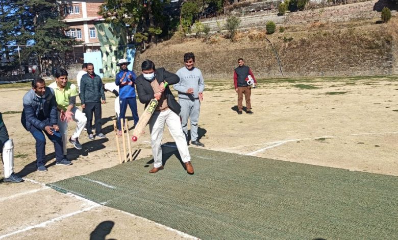 प्रेस क्लब शिमला क्रिकेट प्रतियोगिता: टीम सी और टीम डी के बीच होगा फाइनल मुकाबला