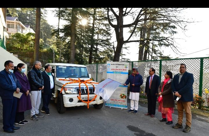 स्वास्थ्य मंत्री ने जीसीसीआई मोबाइल यूनिट को हरी झंडी दिखाकर रवाना किया