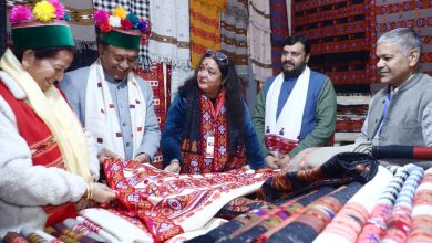 हिमाचल के हथकरघा और हस्तशिल्प उत्पादों ने विश्व भर में बनाई पहचानः जगत सिंह नेगी हिमाचल के हथकरघा और हस्तशिल्प उत्पादों ने विश्व भर में बनाई पहचानः जगत सिंह नेगी