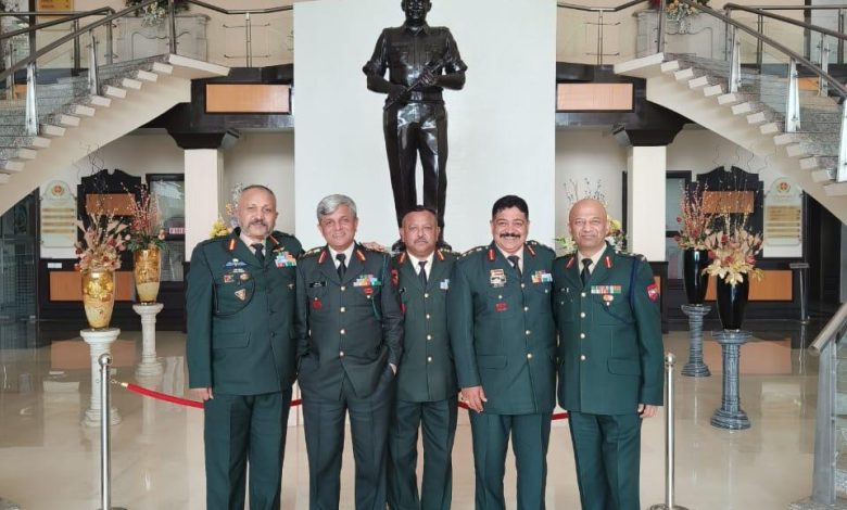 140वीं सेवानिवृत्त अधिकारी संगोष्ठी 140वीं सेवानिवृत्त अधिकारी संगोष्ठी