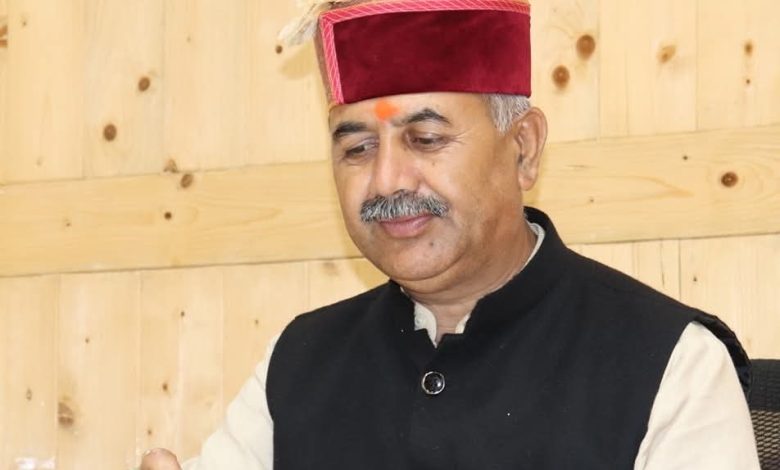 बड़ी लापरवाही : बारिश में खुलते हैं सीवरेज टैंक, गंदगी सीधे खड्डों में बड़ी लापरवाही : बारिश में खुलते हैं सीवरेज टैंक, गंदगी सीधे खड्डों में