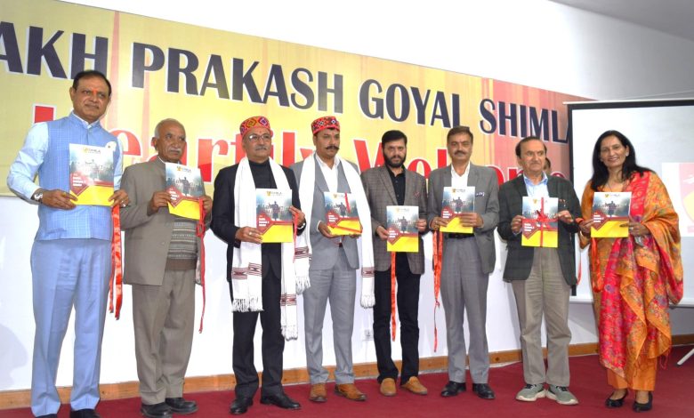 एल्युमिनाई मीट में एपीजी विश्वविद्यालय के पूर्व छात्रों ने साझा की अपनी सफलता की कहानियां एल्युमिनाई मीट में एपीजी विश्वविद्यालय के पूर्व छात्रों ने साझा की अपनी सफलता की कहानियां