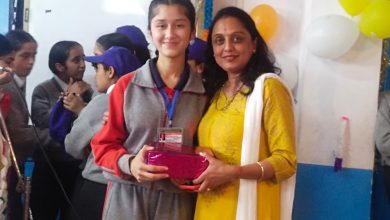 10वीं एवं 12वीं बोर्ड परीक्षा परिणाम में छात्राओं ने मारी बाजी। 10वीं एवं 12वीं बोर्ड परीक्षा परिणाम में छात्राओं ने मारी बाजी।